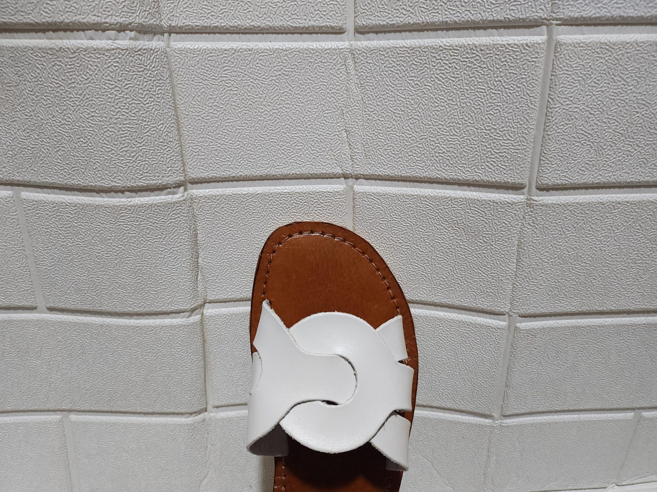 Handmade Moroccan White Leather Sandals For Women – Flat Slip-on Summer Shoes With Interlocking Strap – Artisan Minimalist Brown Sole Slides