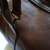 Leather Duffle Bag With Lining Inside / Round