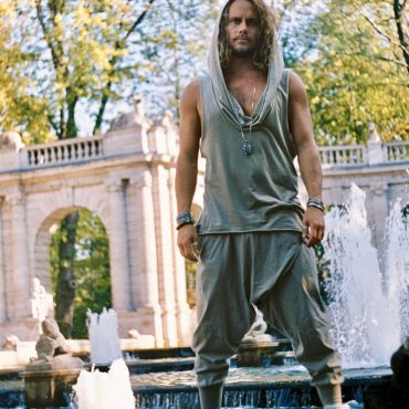 Nomad Organic Cotton Sleeveless Hoodie: Boho Festival Top