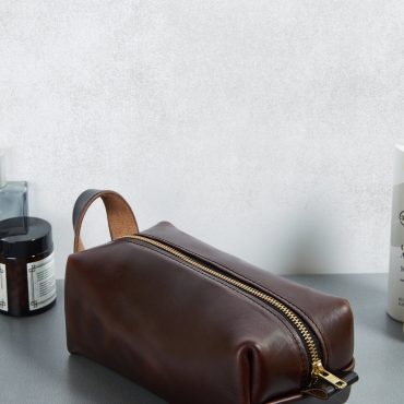 Horween Leather Dopp Kit Bag In Brown Chromexcel